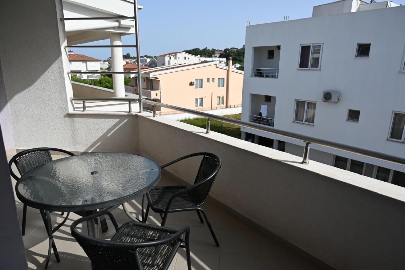 Vukli Apartments Ulcinj Exterior foto